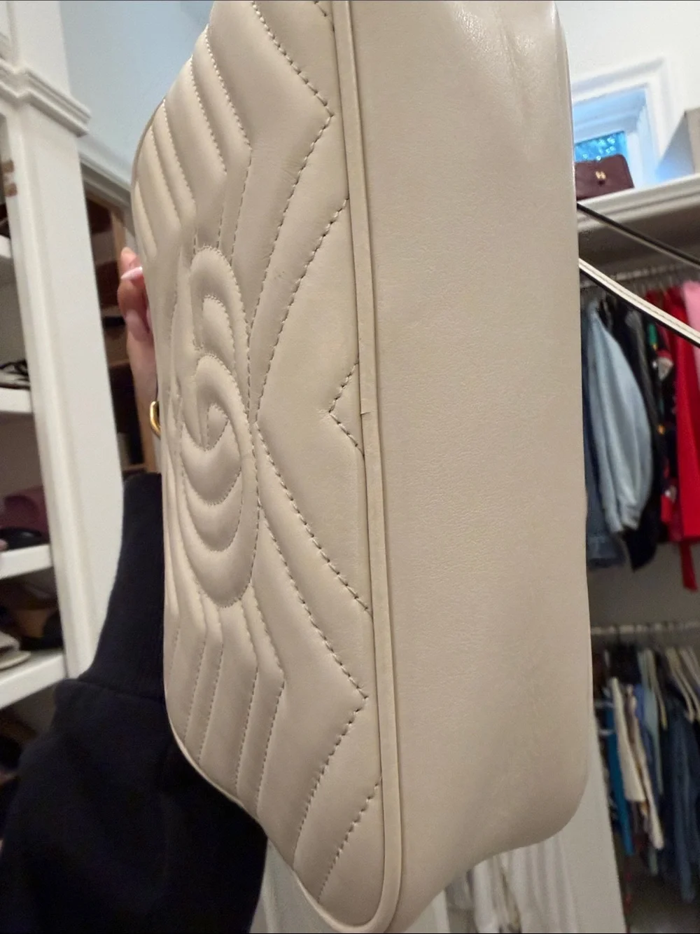 Gucci Cream Chevron Quilted Leather GG Marmont Crossbody Bag - Picture 4 of 8